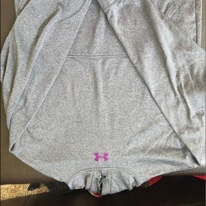 Men’s gray under armour hoodie